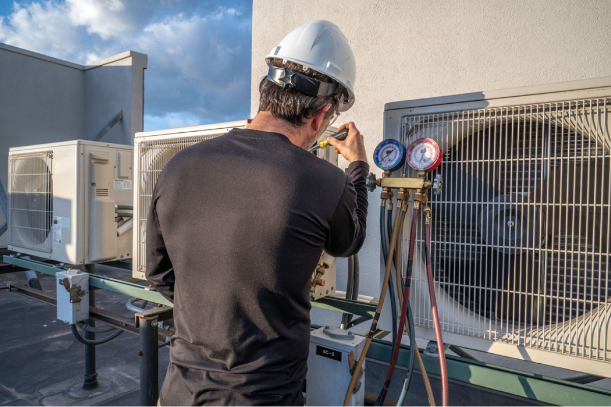 How Often Should Commercial HVAC Systems Be Serviced?