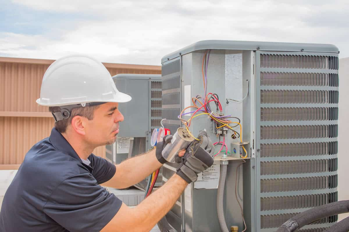 How Commercial HVAC Maintenance Helps Prevent Unexpected System Shutdowns