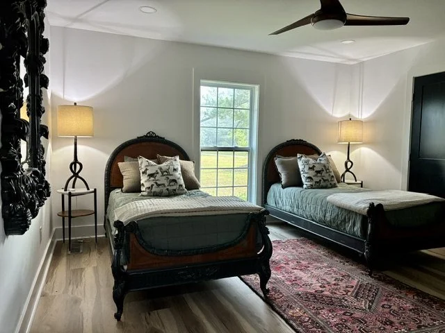 Onyx Twin Room.jpg