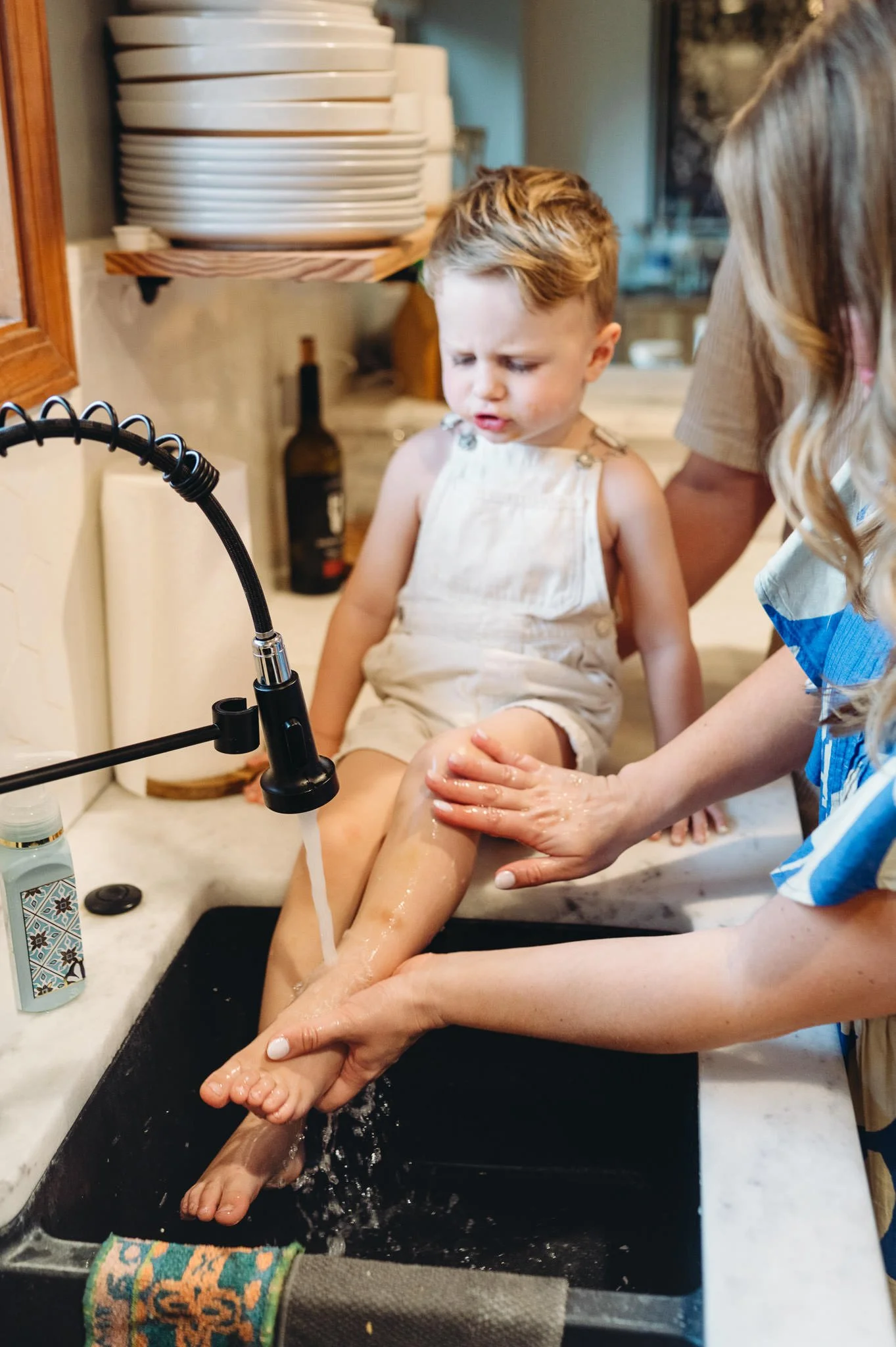 home-kitchen-family-photo-bend.jpg