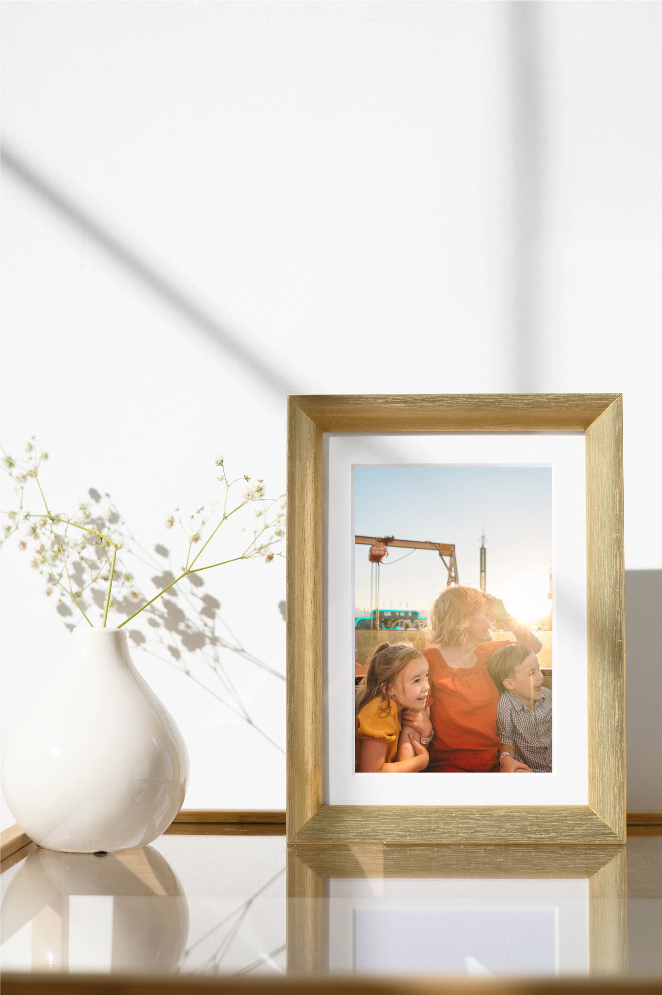 How Do I Display My Family’s Professional Photo Prints? A Guide