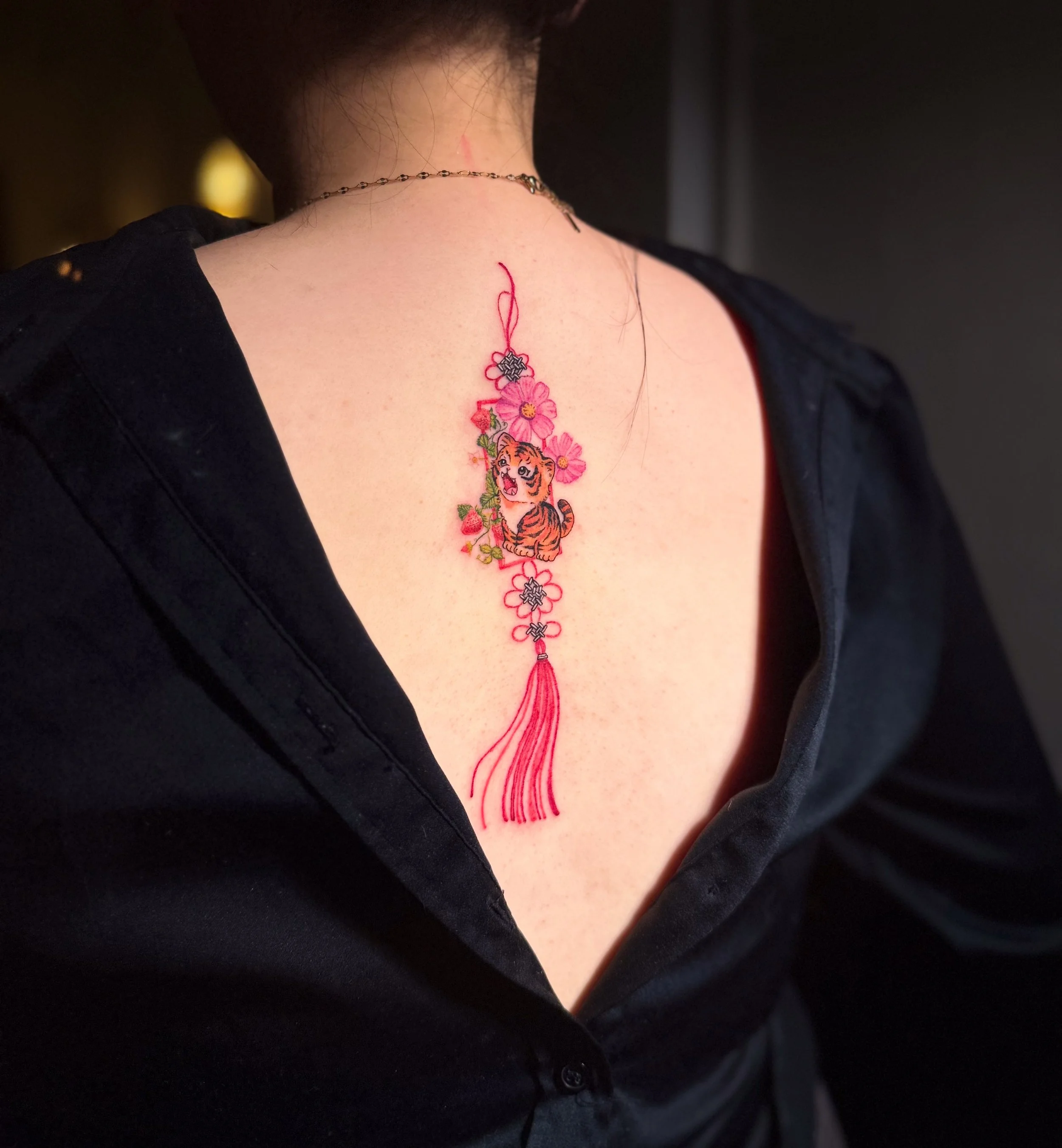 รอยสักเสือเสือส ไตล์ Minimal Color จาก Let’s Tatt Studio / Minimal color tiger tattoo by Let’s Tatt Studio Chiang Mai