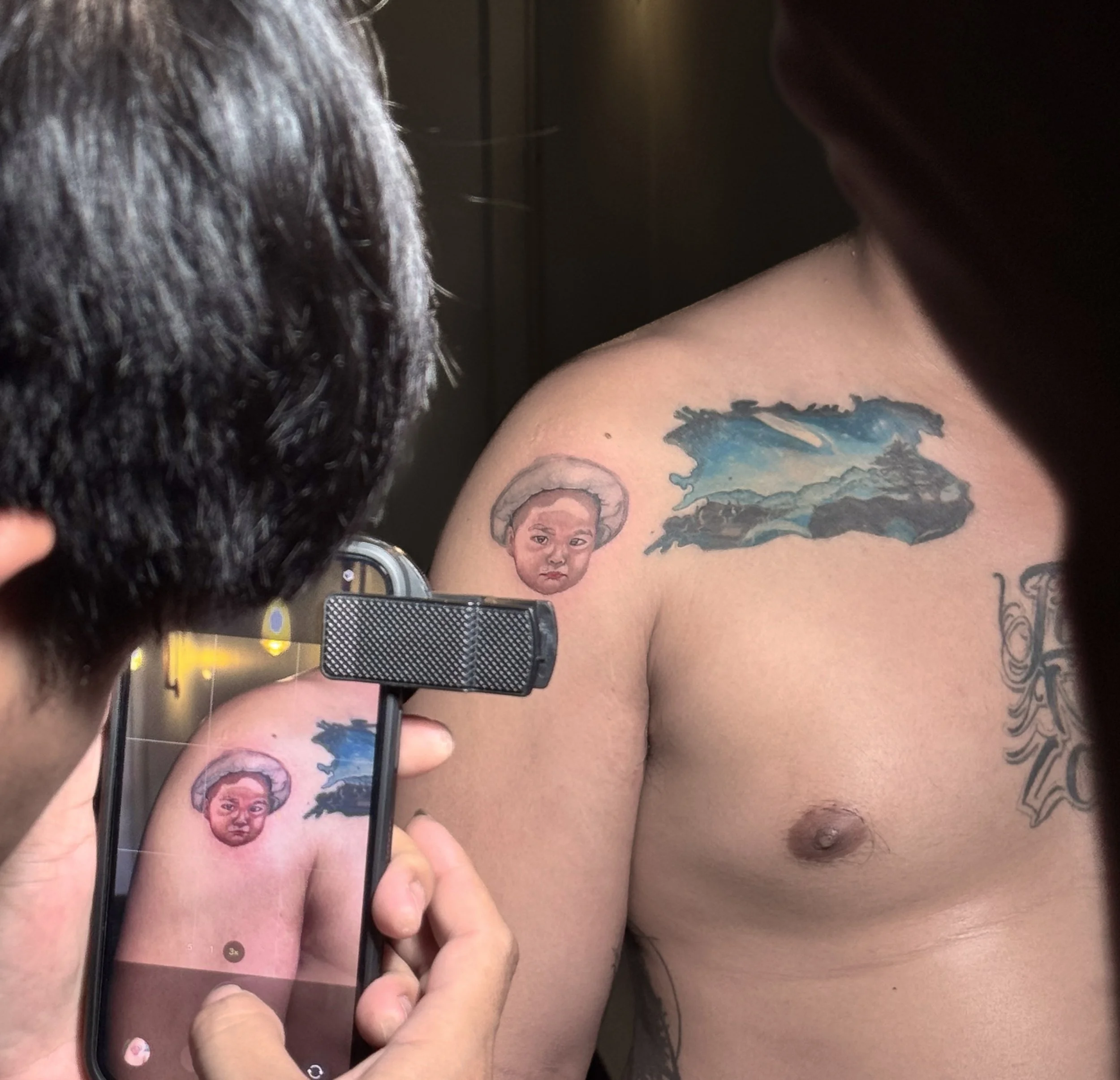 รอยสักภาพเหมือนขนาดเล็กสไตล์ Micro Realism จาก Let’s Tatt Studio / Detailed micro realism portrait tattoo by Let’s Tatt Studio Chiang Mai