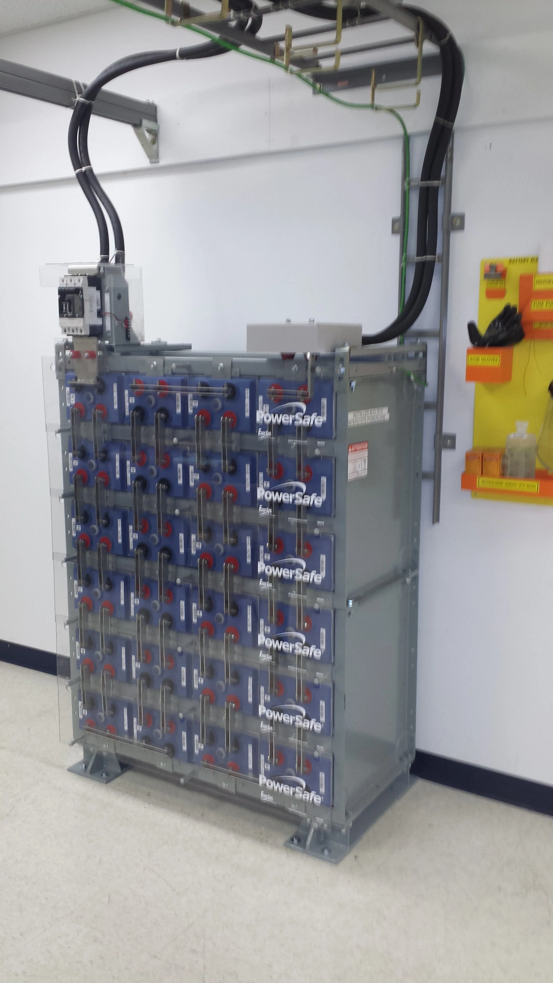 Non Spillable Battery