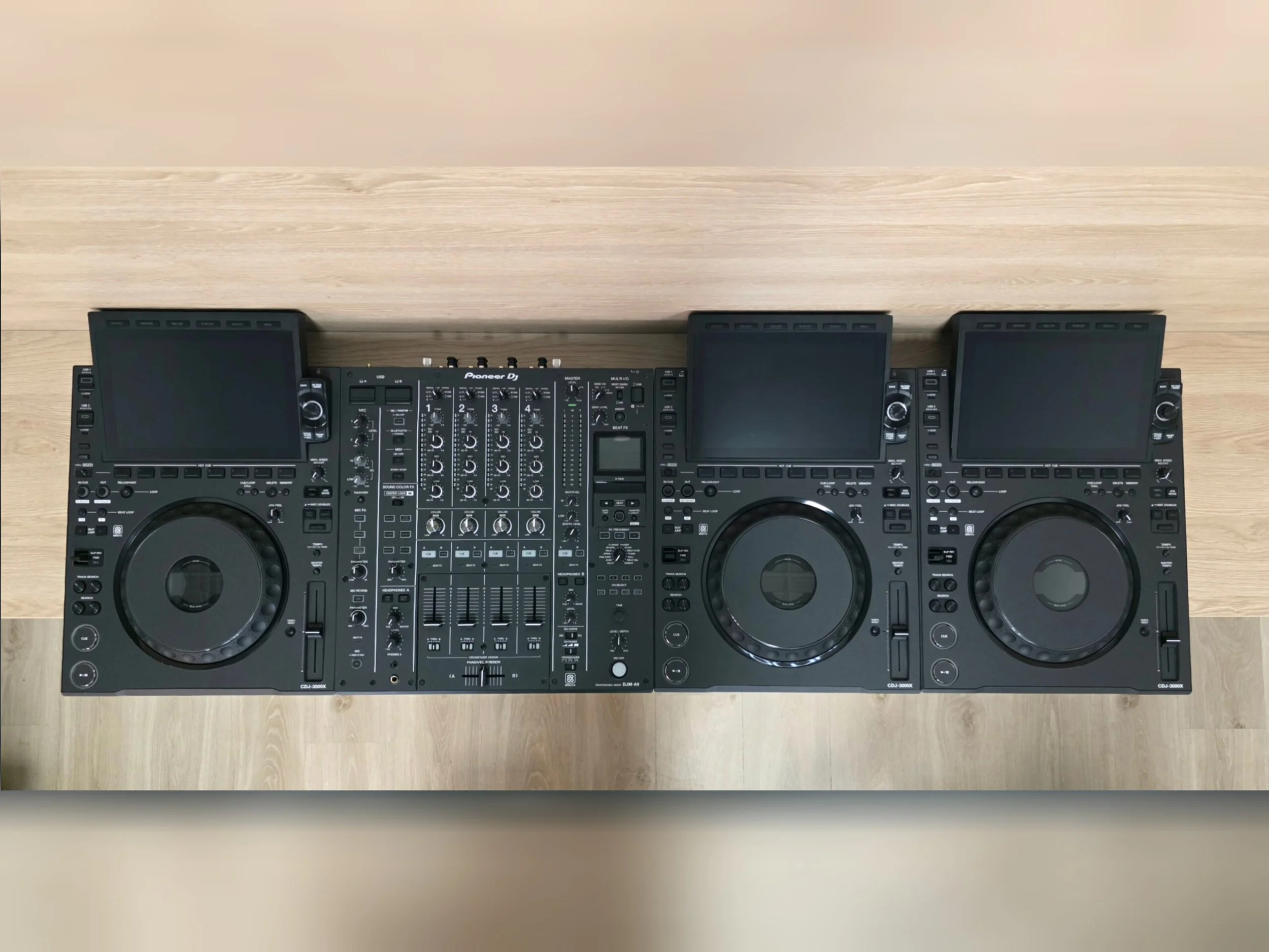 3 gab. CDJ-3000x + DJM A9