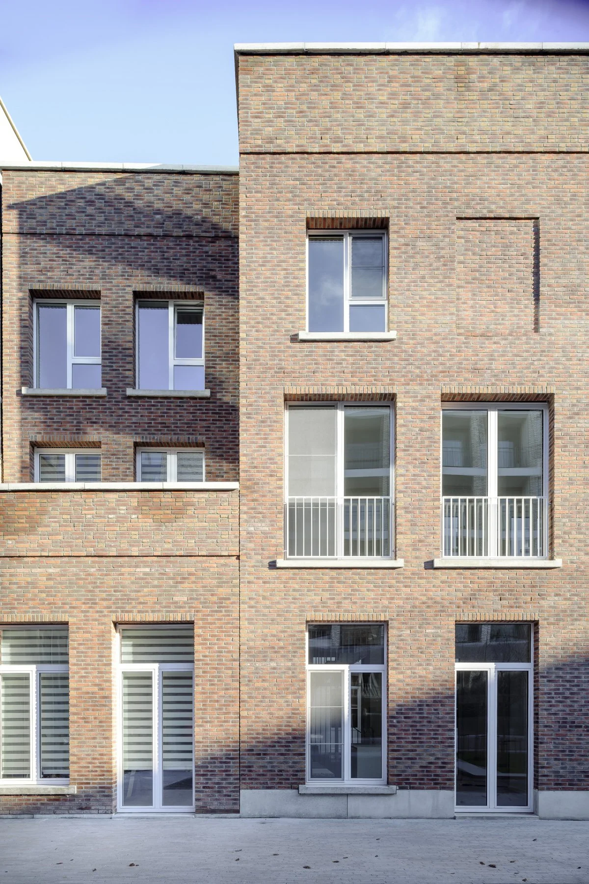 Olmo Peeters - Generaal Belliardstraat - LR 16.jpg