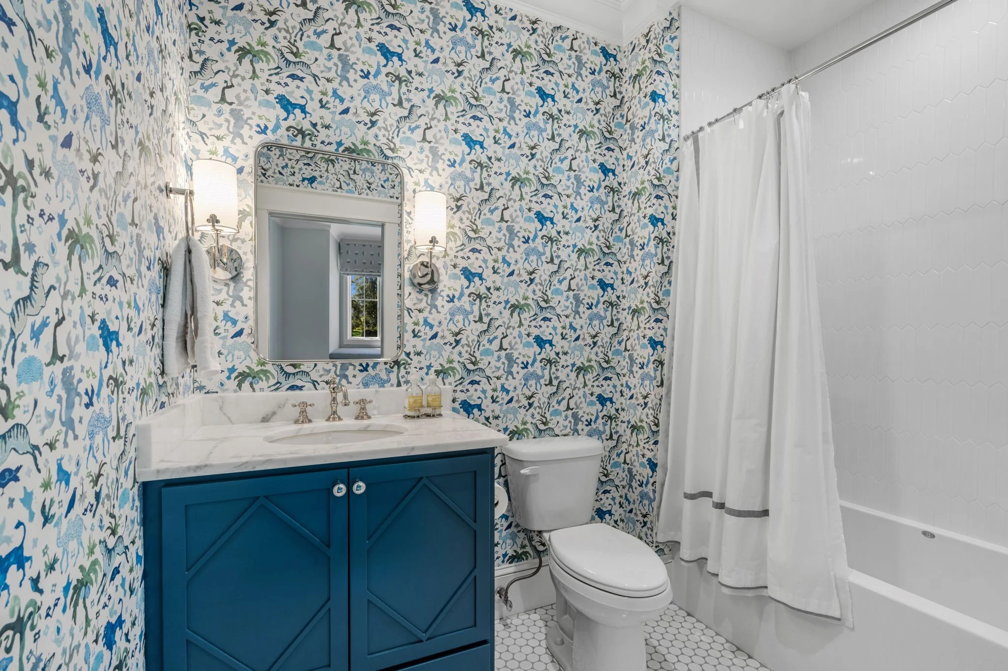 40-web-or-mls-Hidden Hills-39.jpg