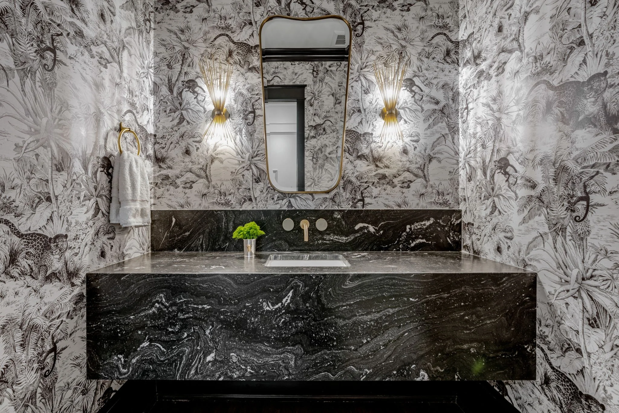 28-web-or-mls-Hidden Hills-27.jpg