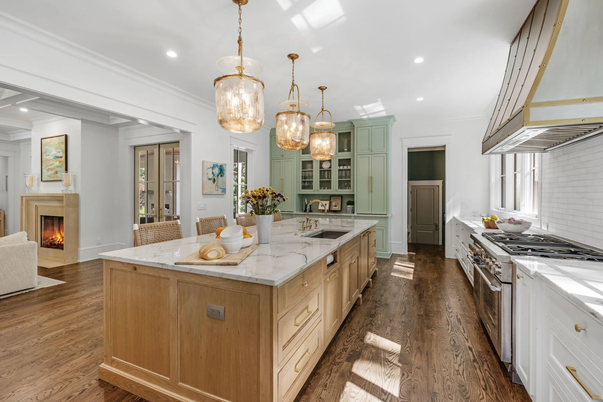 18-web-or-mls-Hidden Hills-17.jpg