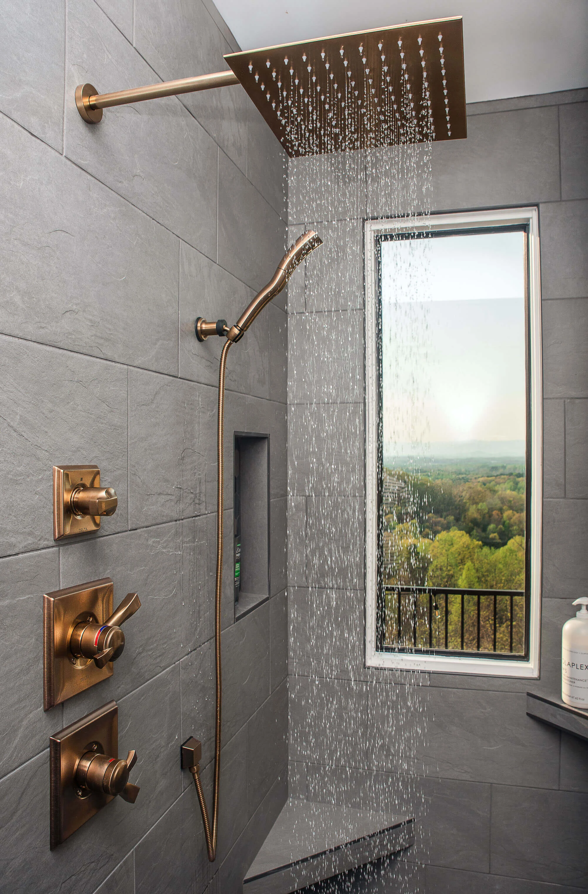 tdetail5.jpg