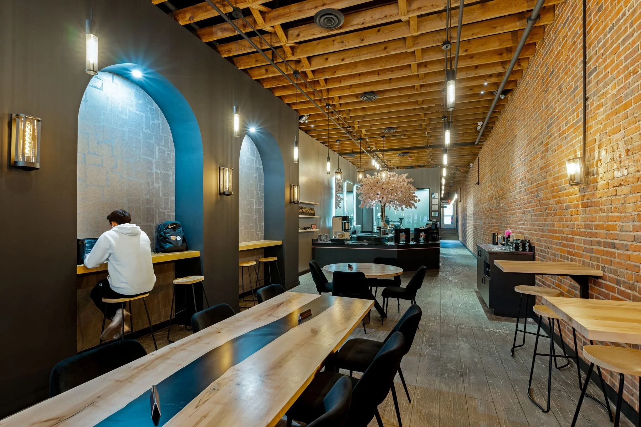 12-web-or-mls-Tselia Coffee-16.jpg