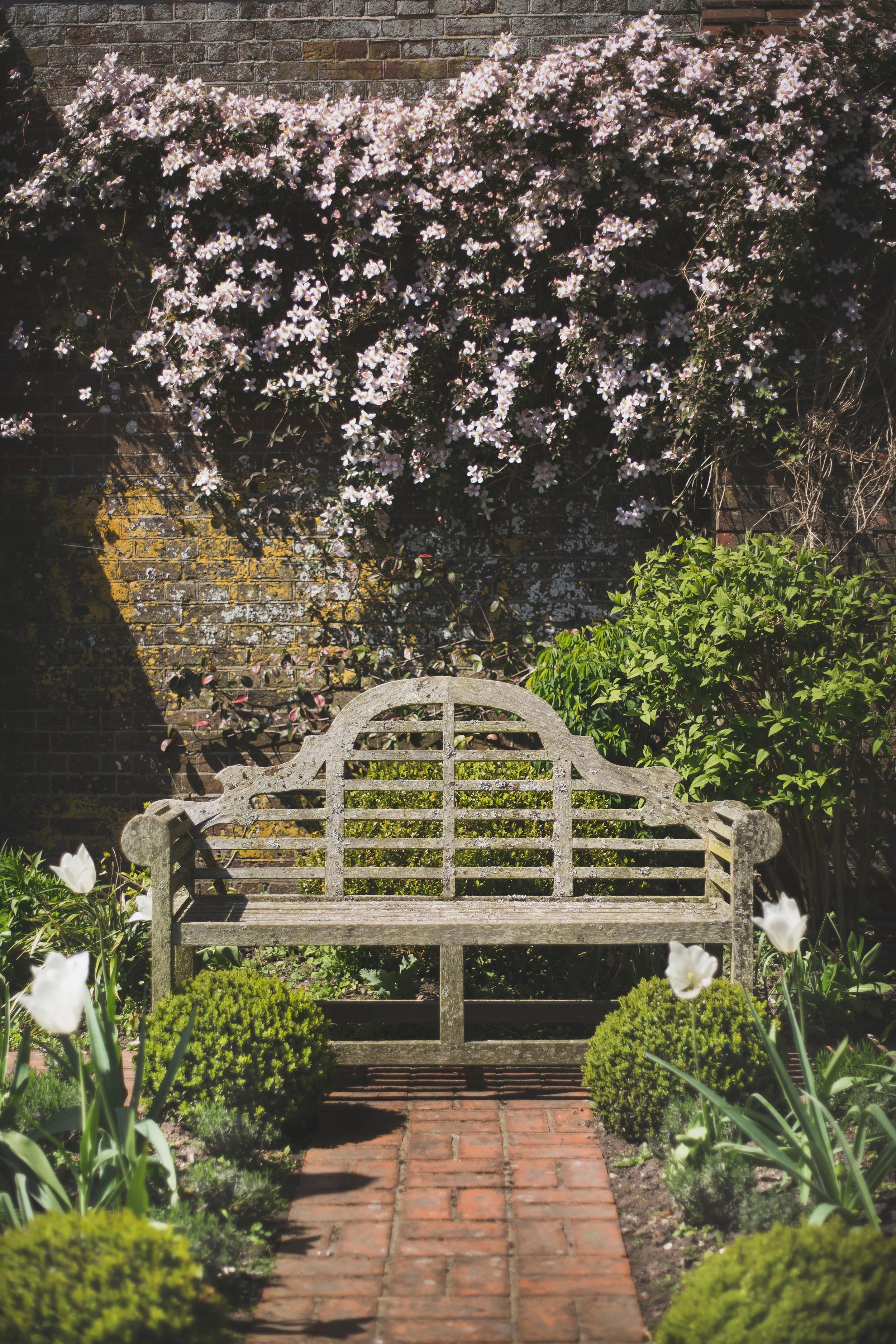 108078 Lutyens Bench 10 HR.jpg