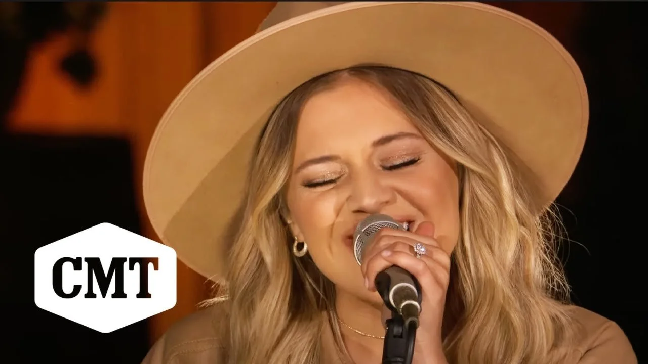 Kelsea Ballerini