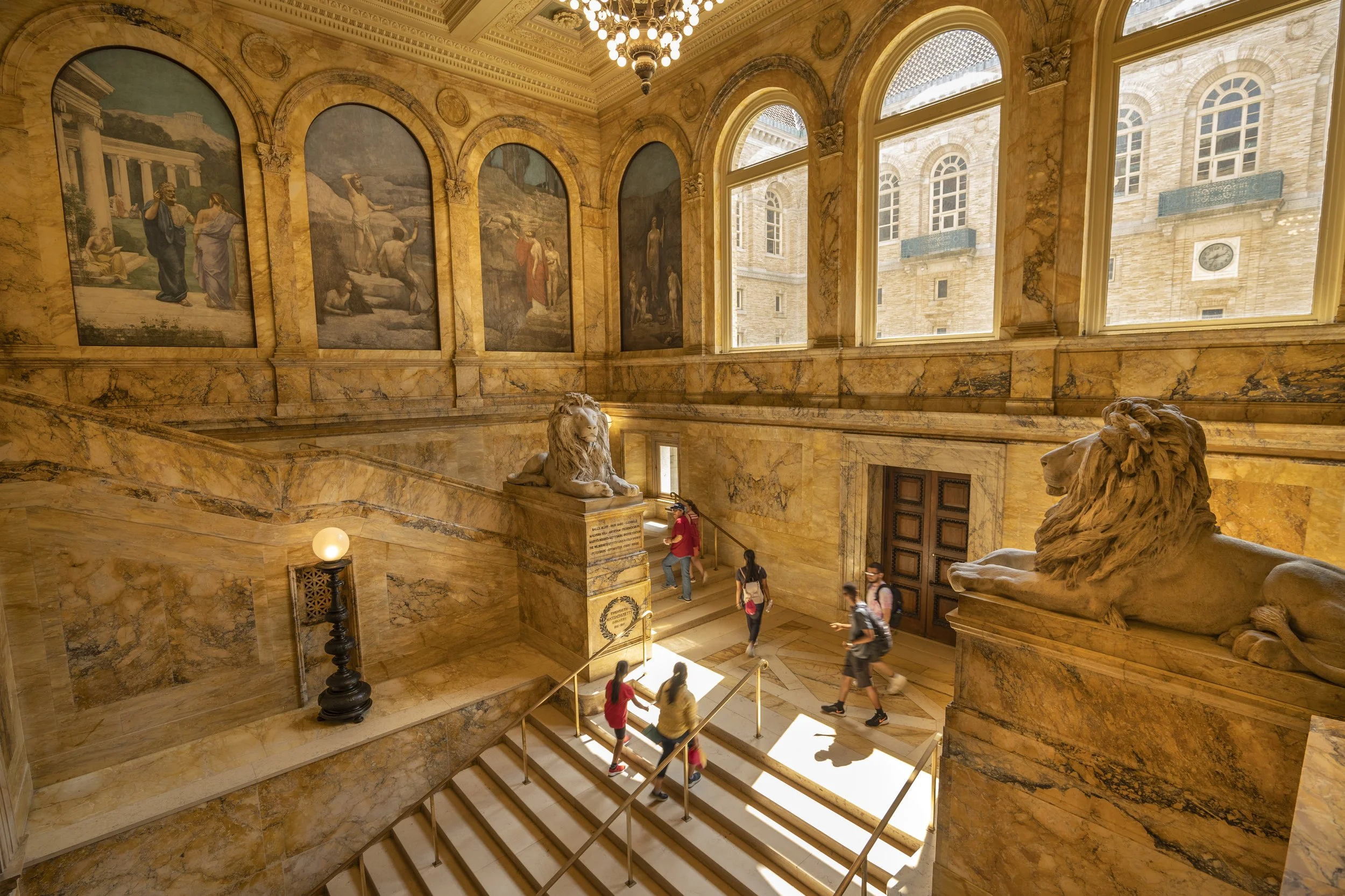 museum security guard services