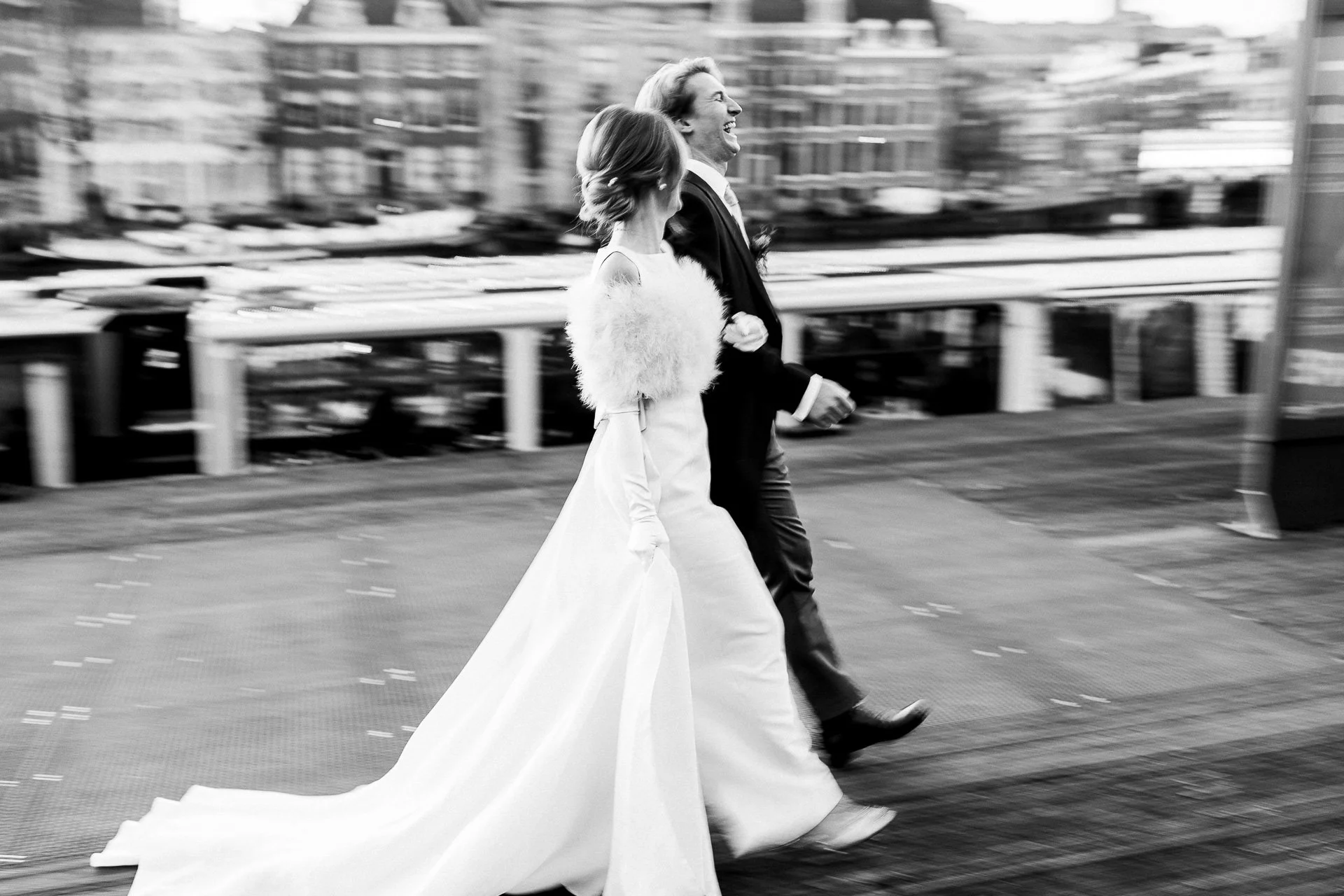 trouwfotograaf-bruidsfotograaf-wedding-documentary-documentaire-editorial-modern-amsterdam-64.jpg