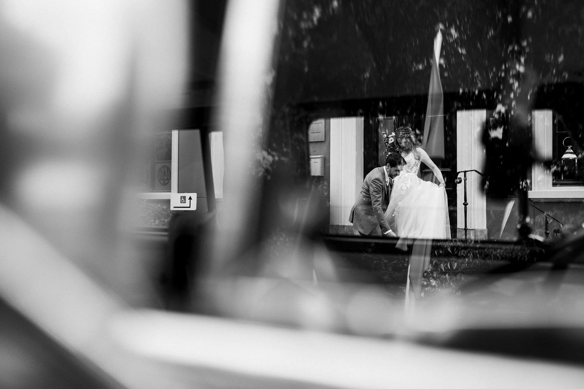 trouwfotograaf-bruidsfotograaf-wedding-documentary-documentaire-editorial-modern-amsterdam-5.jpg