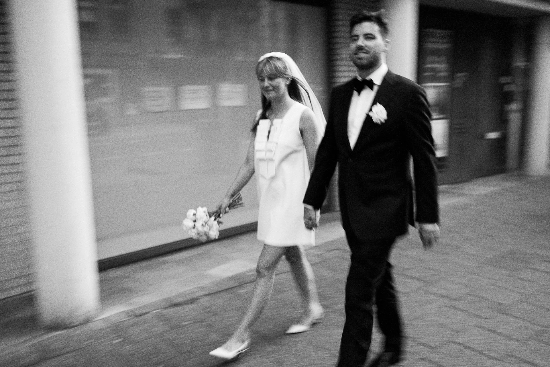 trouwfotograaf-bruidsfotograaf-wedding-documentary-documentaire-editorial-modern-amsterdam-36.jpg