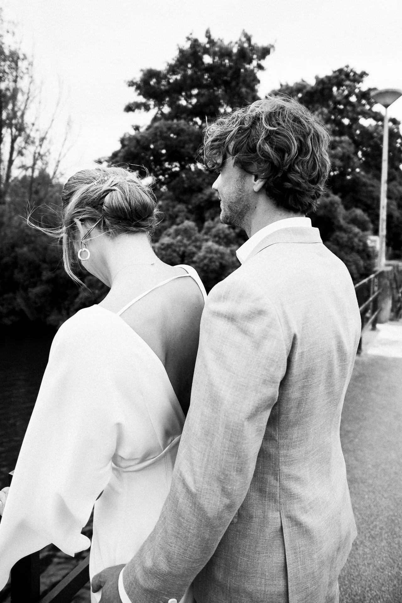 trouwfotograaf-bruidsfotograaf-wedding-documentary-documentaire-editorial-modern-amsterdam-47.jpg