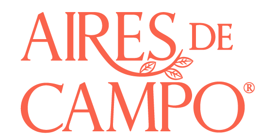 Logo del negocio 'Aires de Campo' en colores rojo y coral con letras de estilo elegante y hojas decorativas.