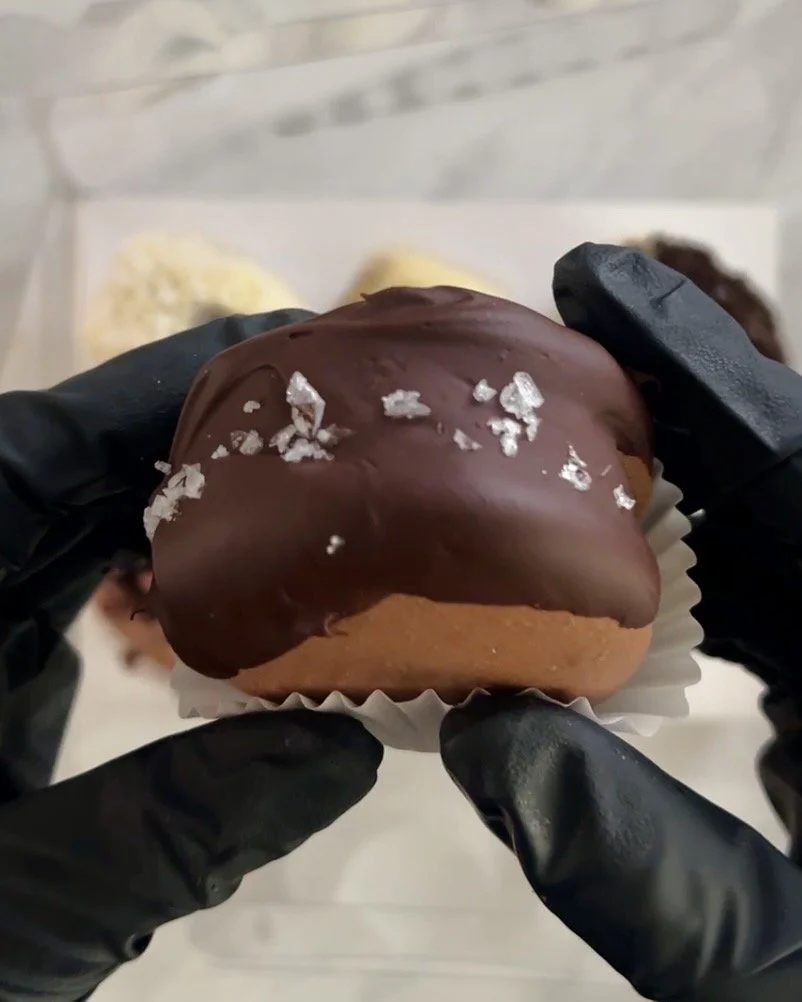 King Sized Premium Salted Caramel Macaron