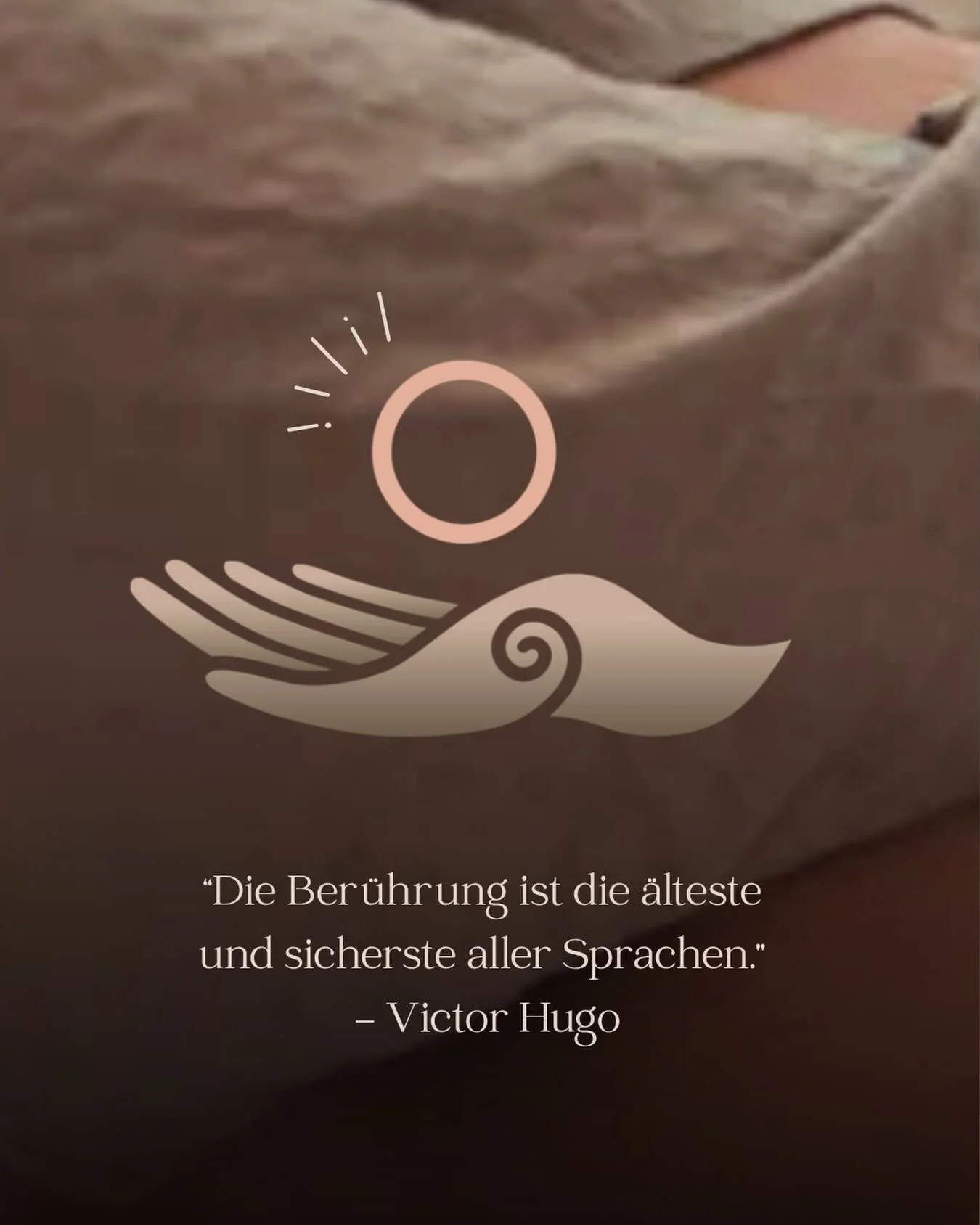 Ber&uuml;hrung, die &auml;lteste Sprache der Welt 🌎 

#achtsameber&uuml;hrung #energetik&ouml;sterreich #energetik #logo #humanenergetik