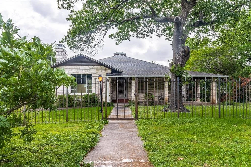 726 N Oak Cliff Blvd | $1,150,000