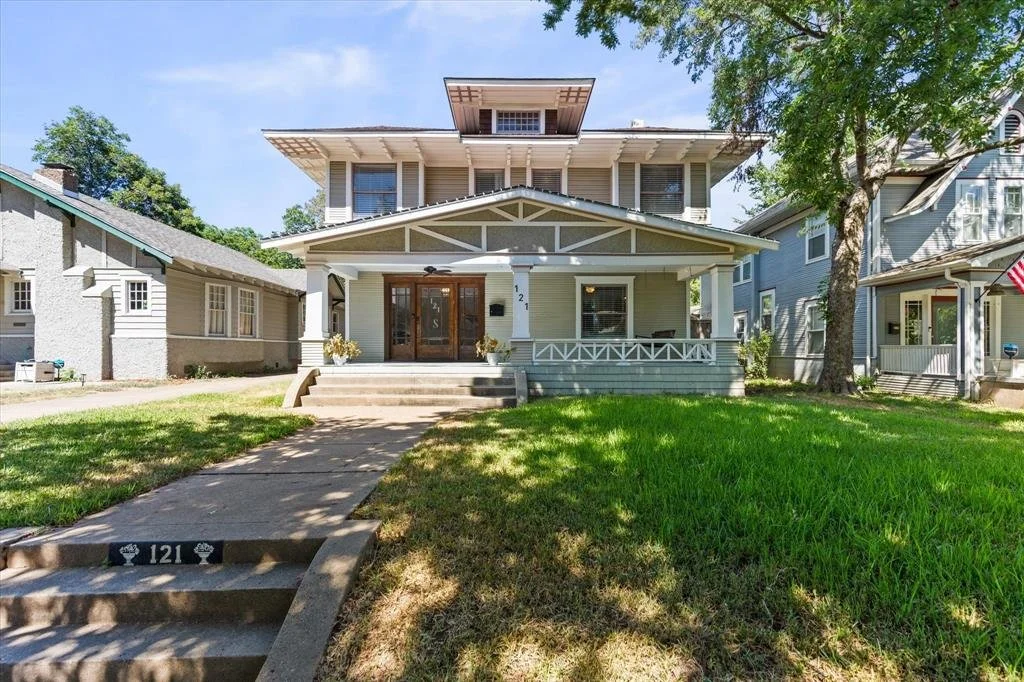 121 S Montclair Ave | $725,000