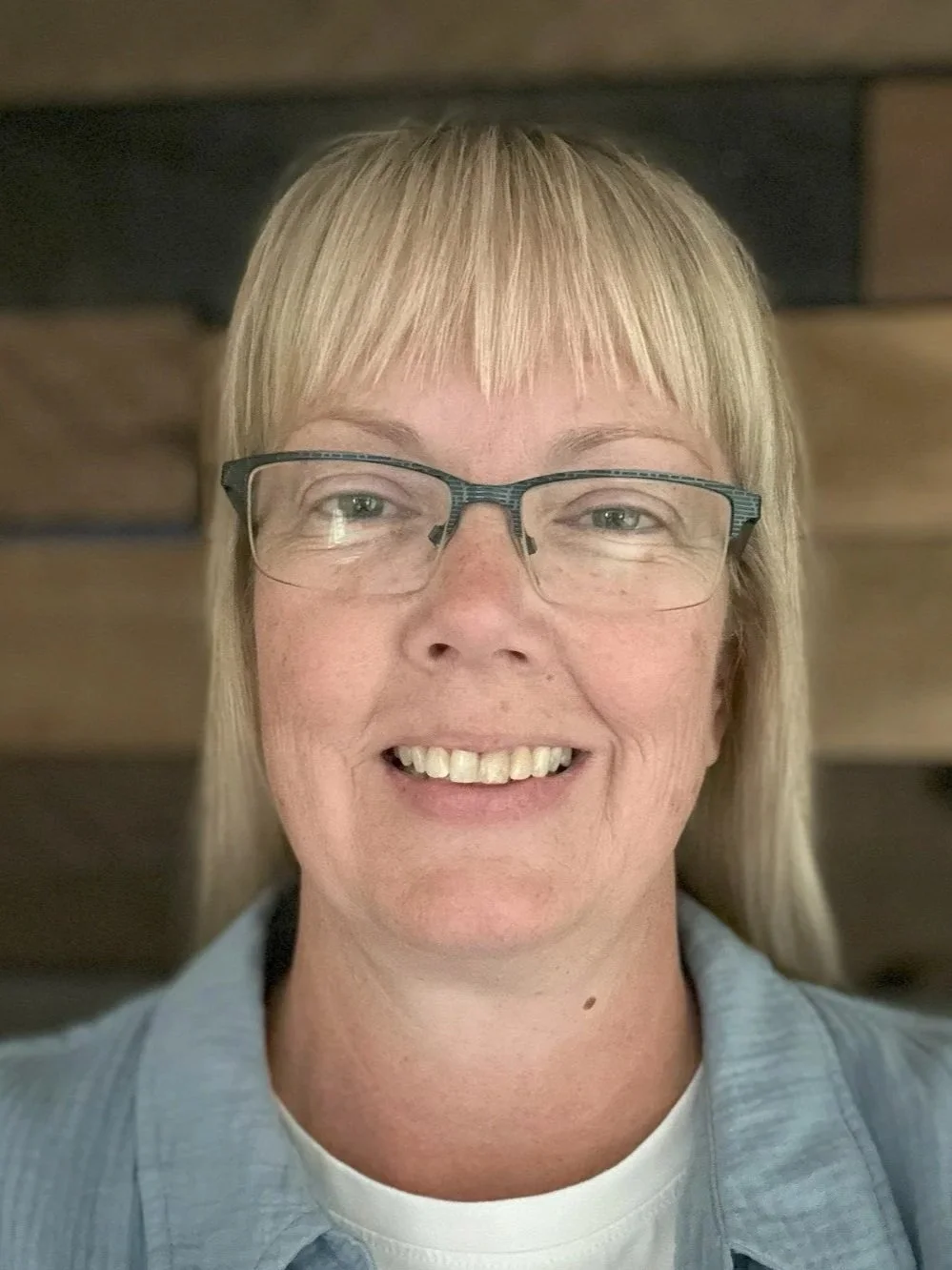 Shone, Clinical Social Worker, assisting you with anxiety, depression, work stress and grief.