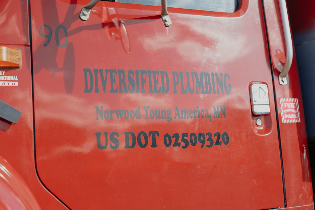 DiversifiedPlumbing-DrinkingPosts-58.png