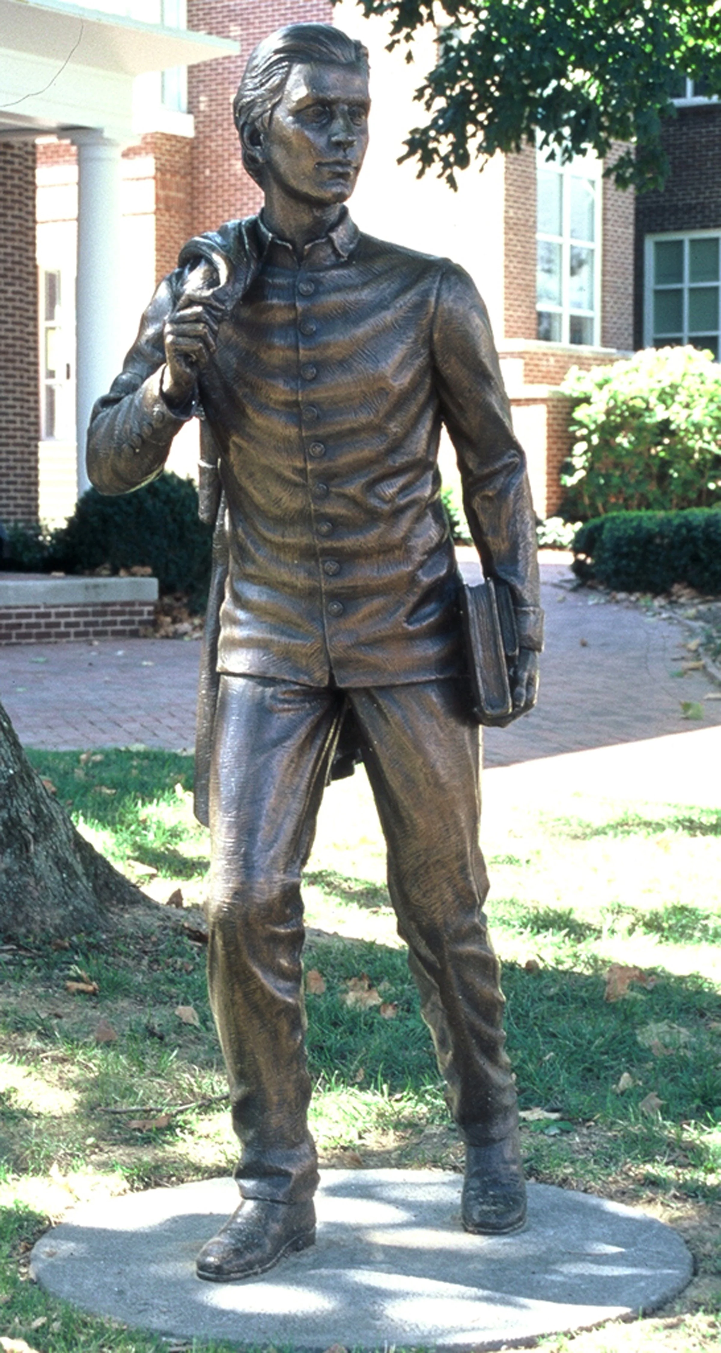17 LeQuire, Sam Davis:Bronze:Heroic Scale 76%22x30%22x24.jpg