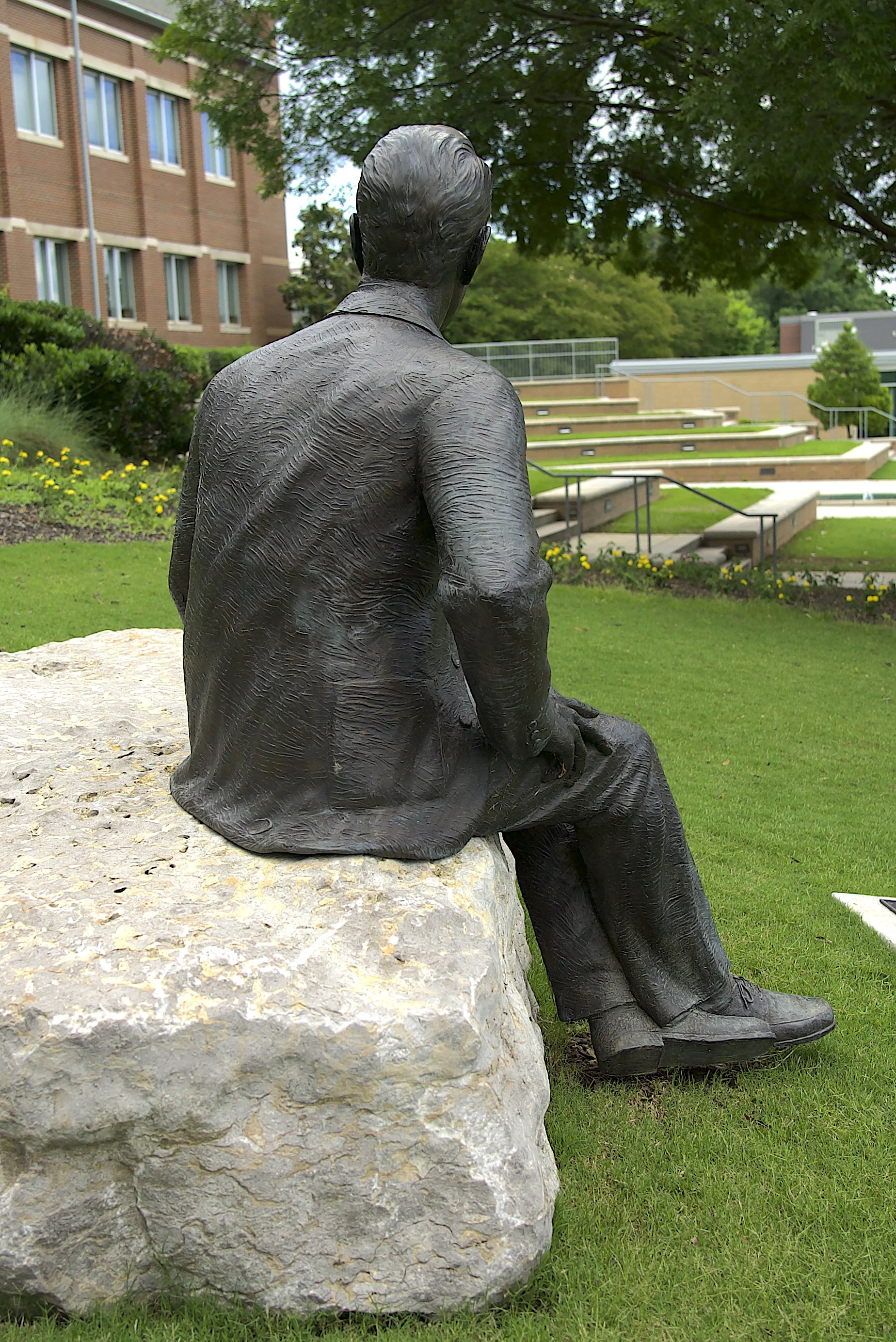 DSC05942 WEB.jpg