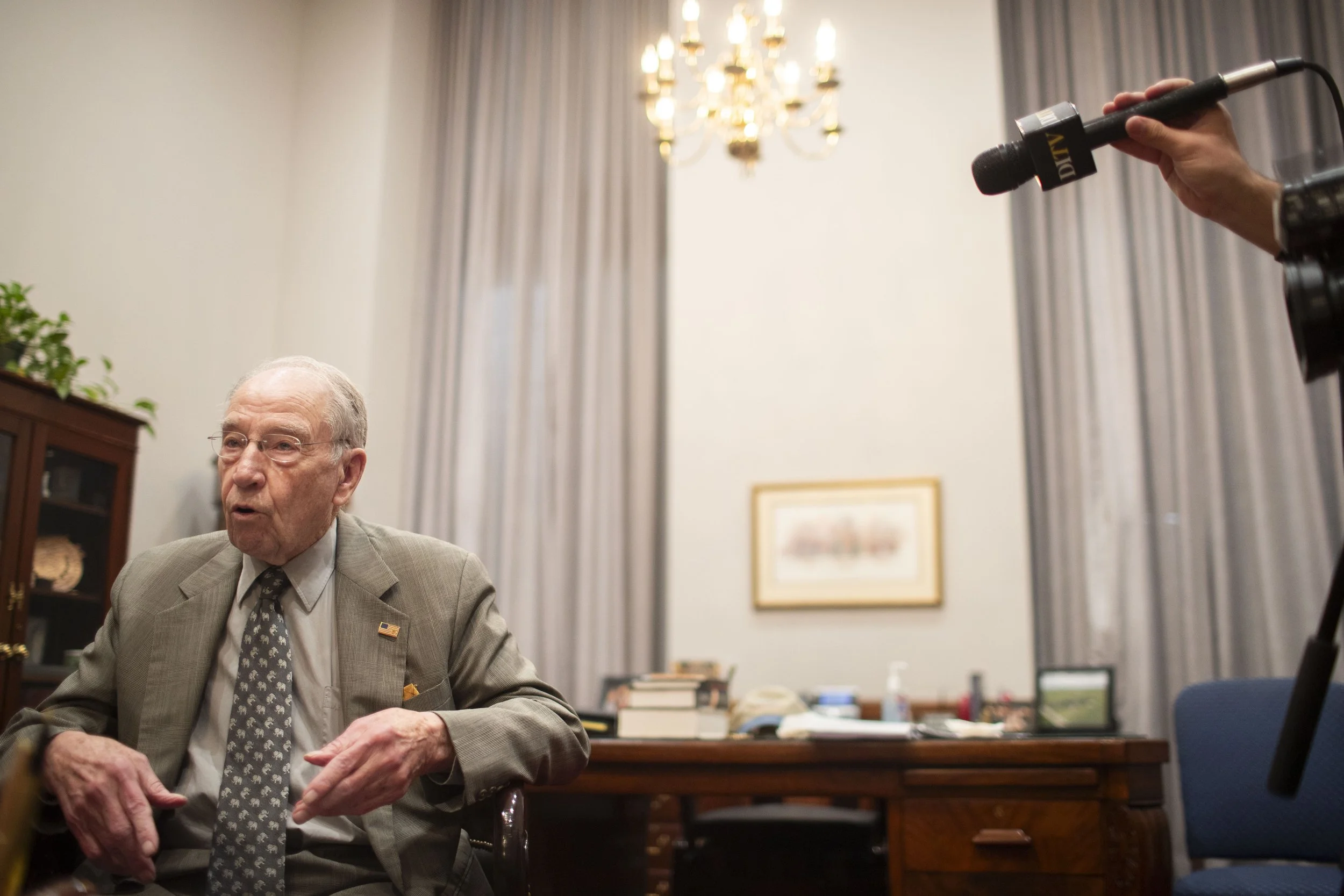 2025_04_07_GRASSLEYANDERNST_IT_0012.JPG