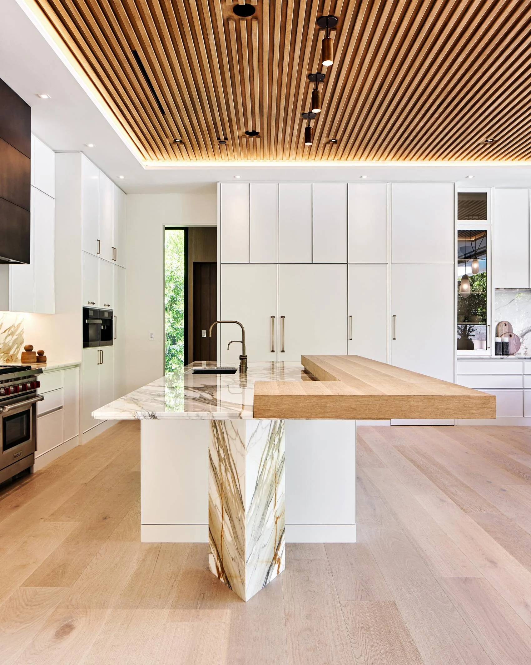 IR_WARNER_KITCHEN_ISLAND_0638.jpg