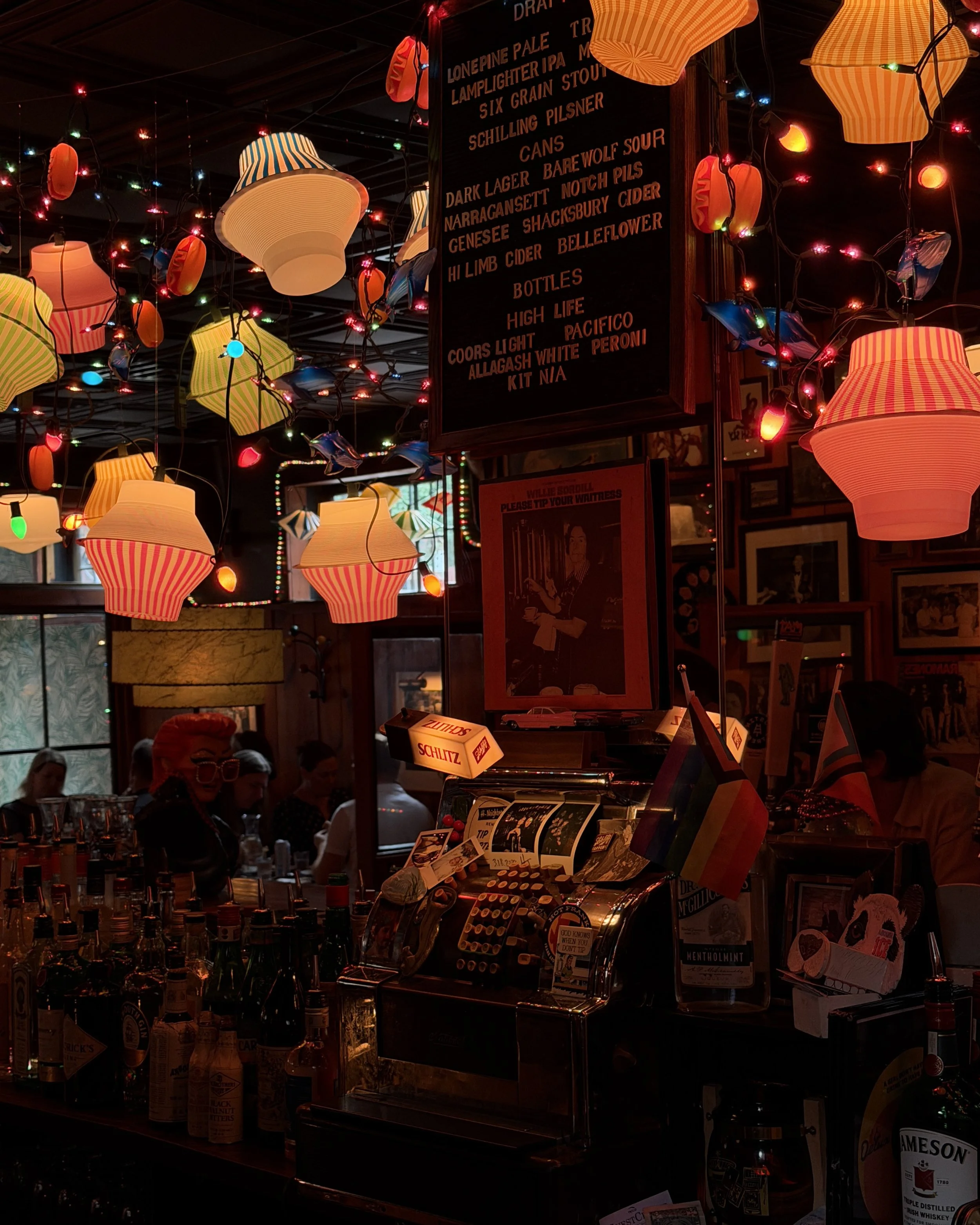 Deluxe Cafe