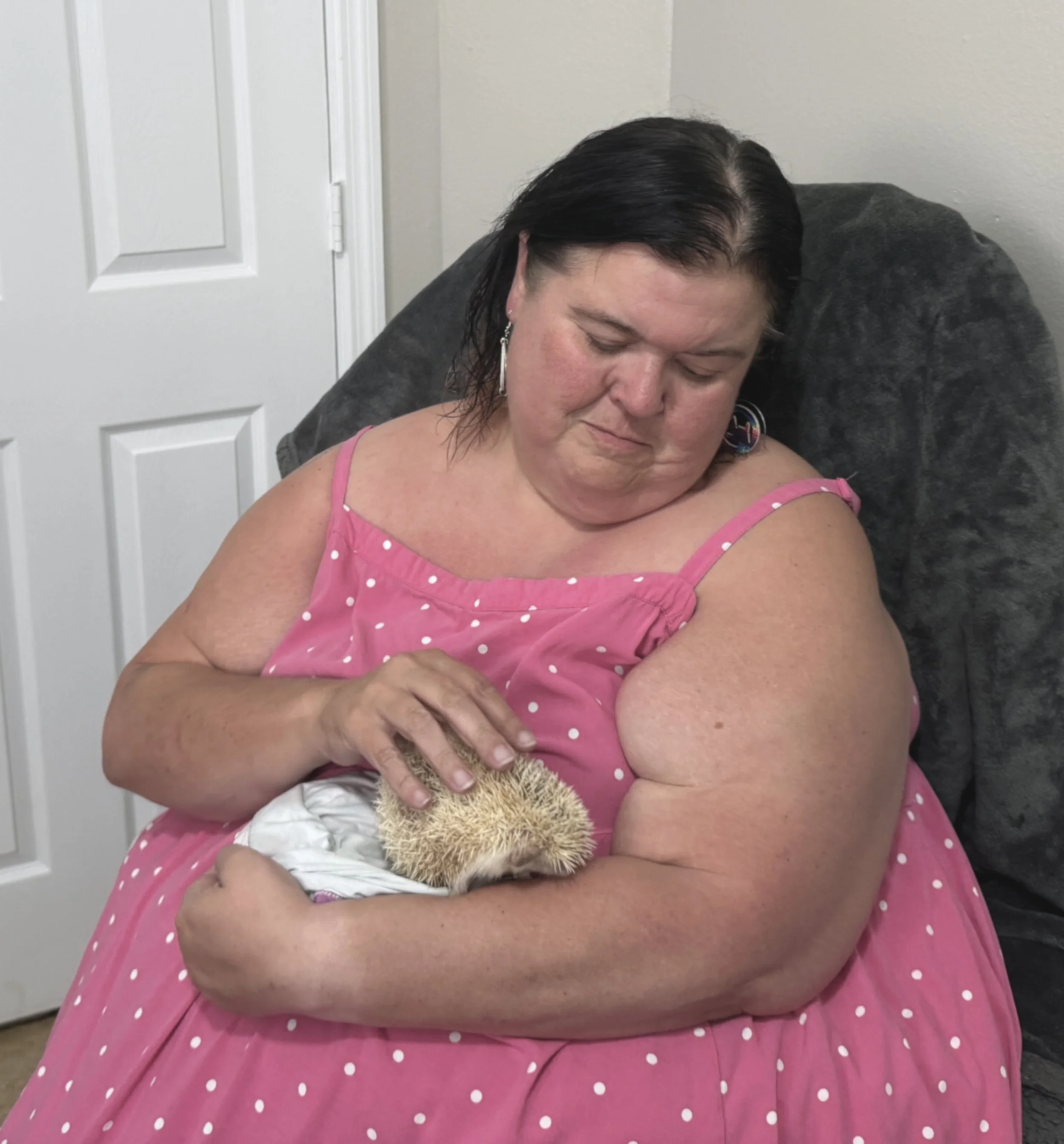 Online therapist in Florida providing counseling for chronic pain and couples