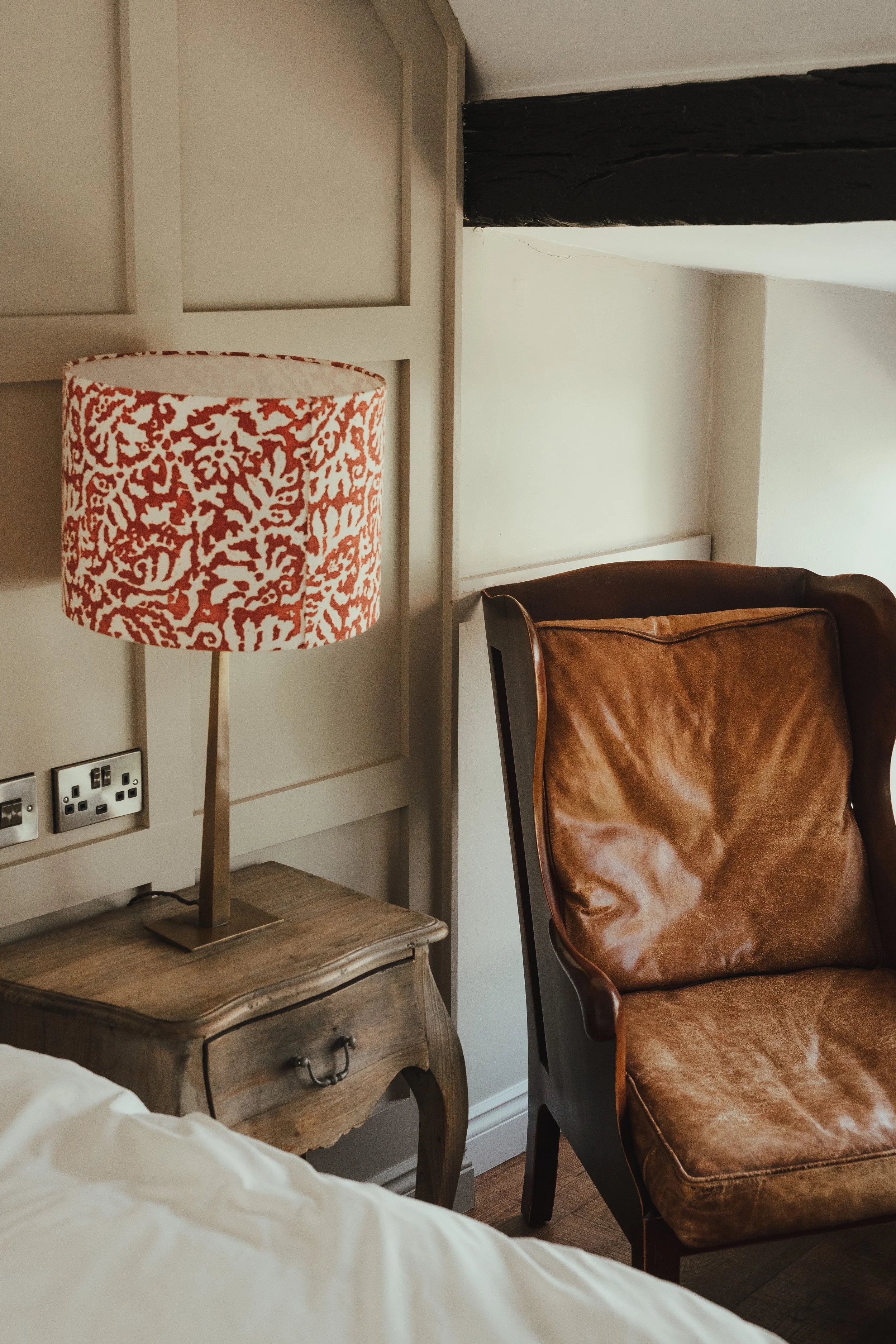 The Crown004.jpg