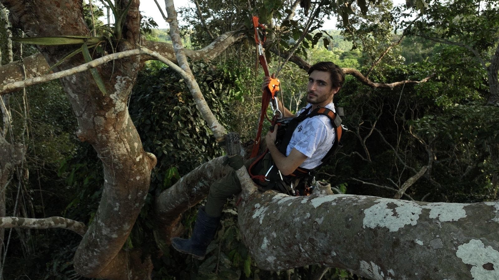 Manuel De Rivero The Wild Cat Imaging Project Field Associate based in Peru