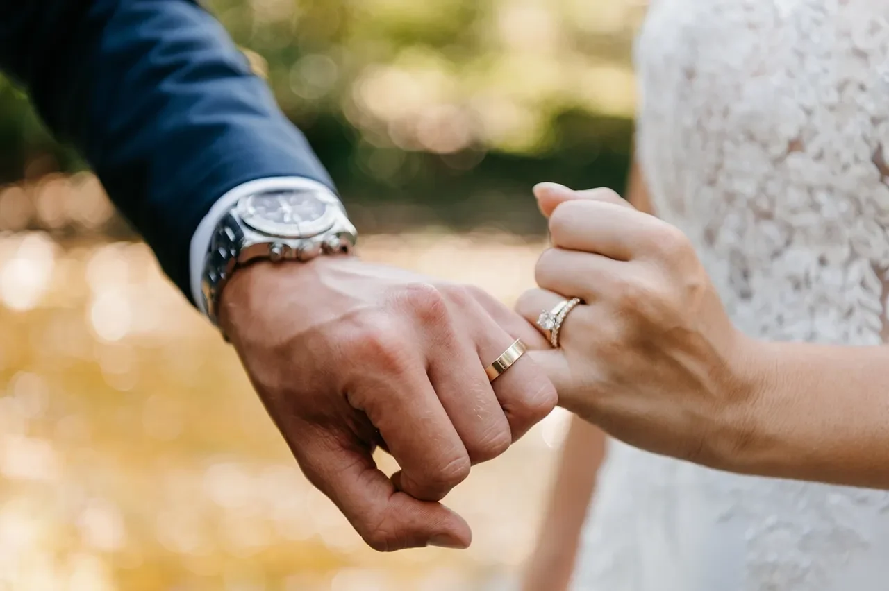 How to Choose Your Wedding Officiant