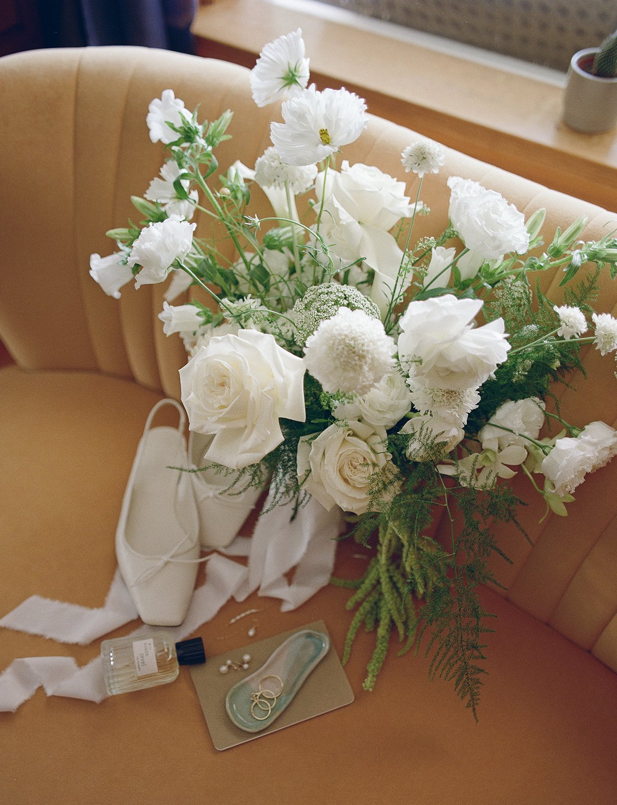 ra-waupoos-estate-wedding-photography-09.jpg