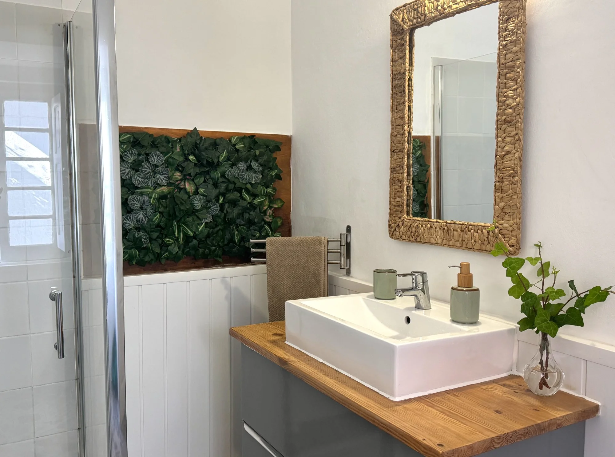studio 2 bathroom.jpg