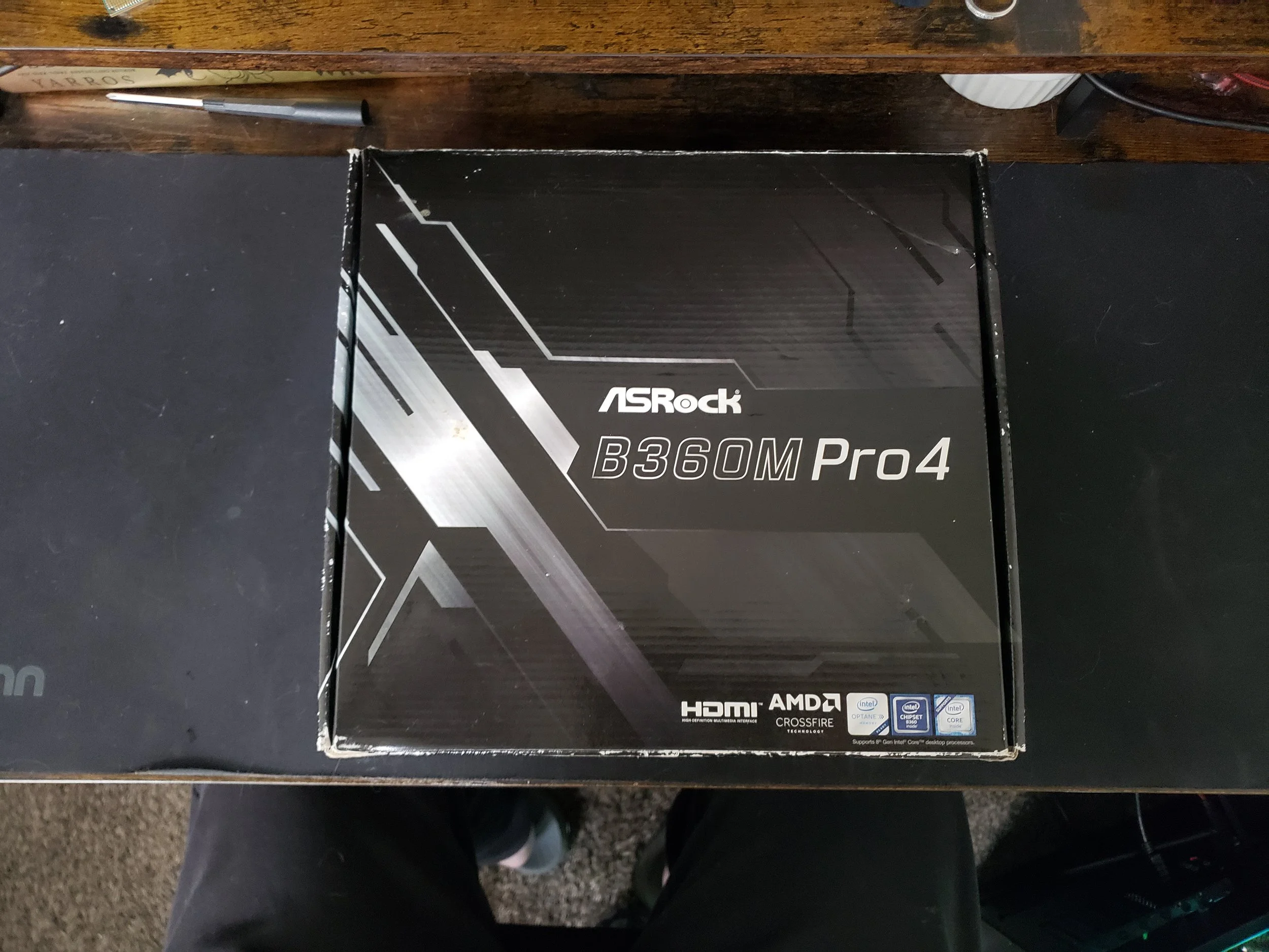 ASrock B360M Pro4 box.jpg