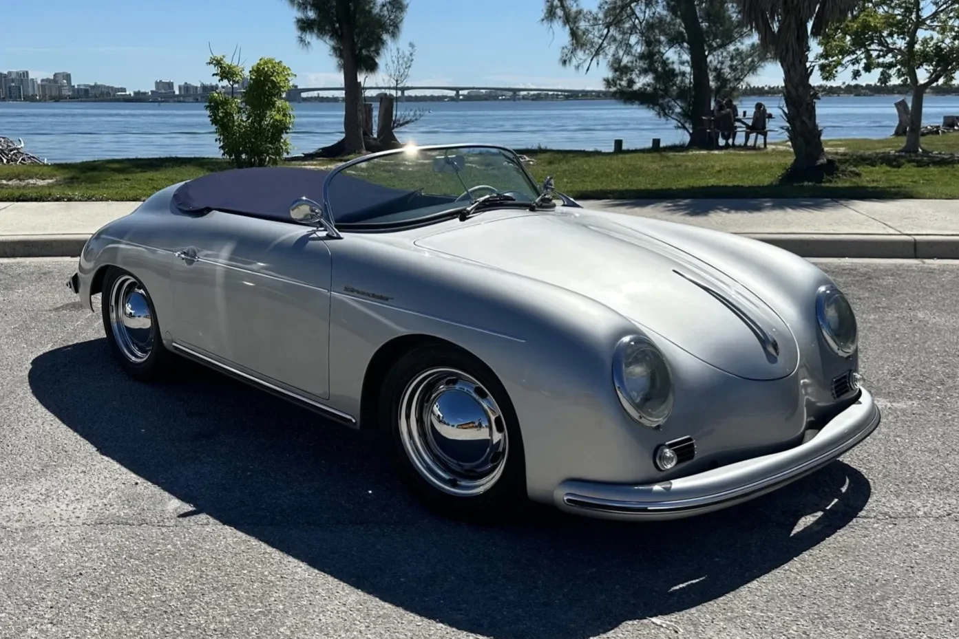 Porsche 356 Speedster Replica by Vintage Speedsters