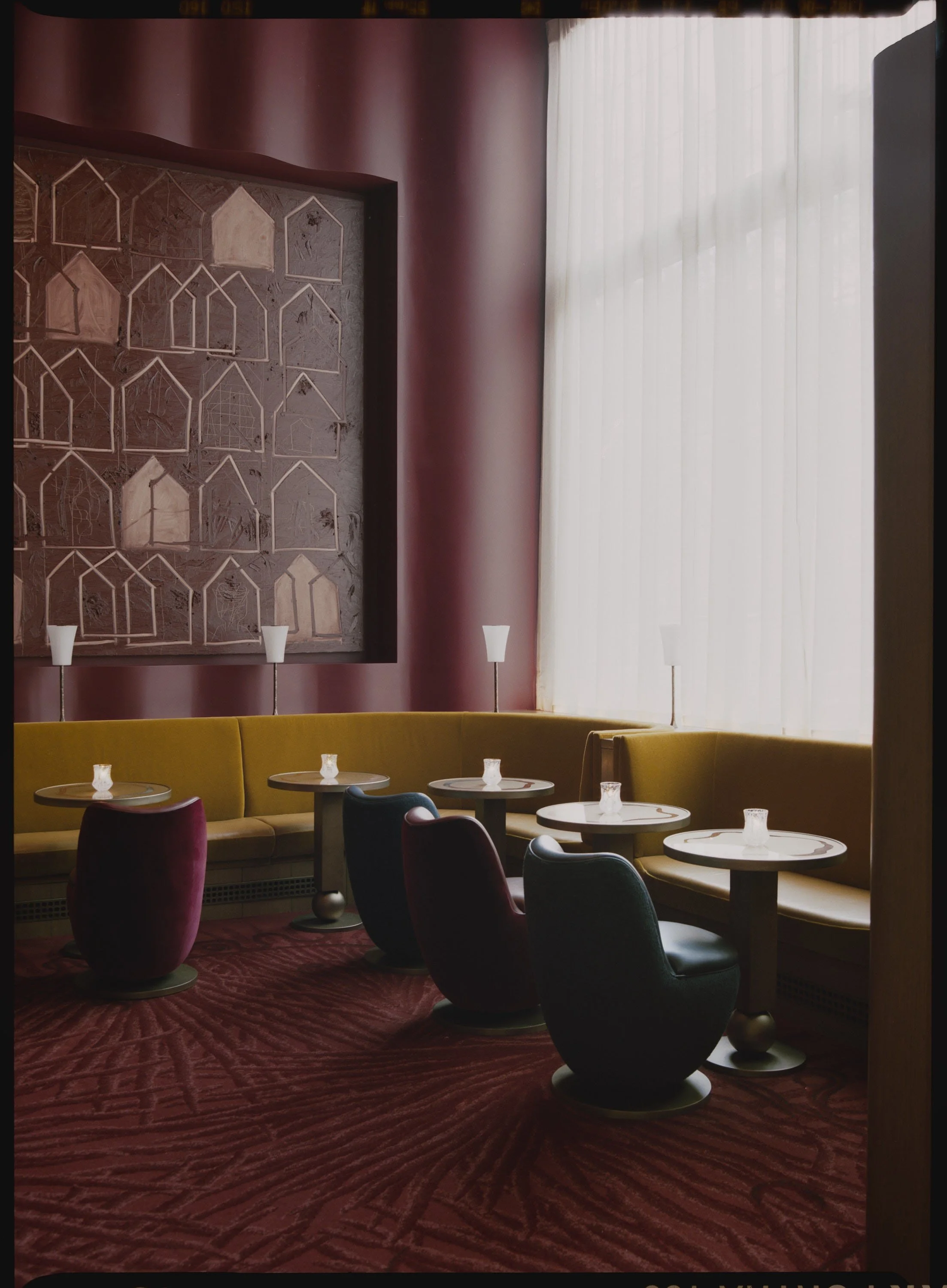 HUMM Interiors by Adrian Gaut  - Lounge.jpg