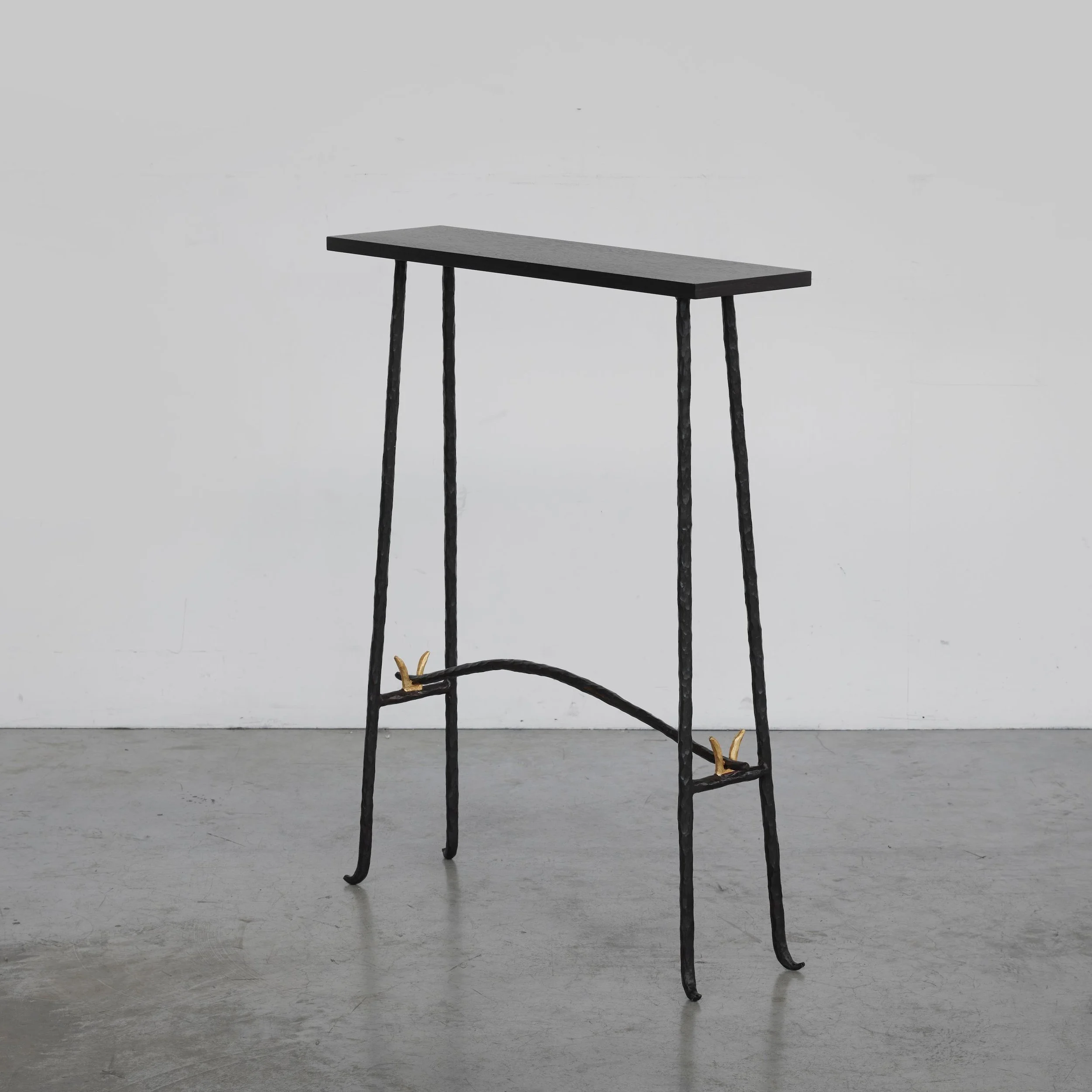  ELIZABETH GAROUSTE & MATTIA BONETTI 
 STARTING BID €2K 
 ESTIMATE: €2.5K–€3.5K 
 FAIR VALUE→ 