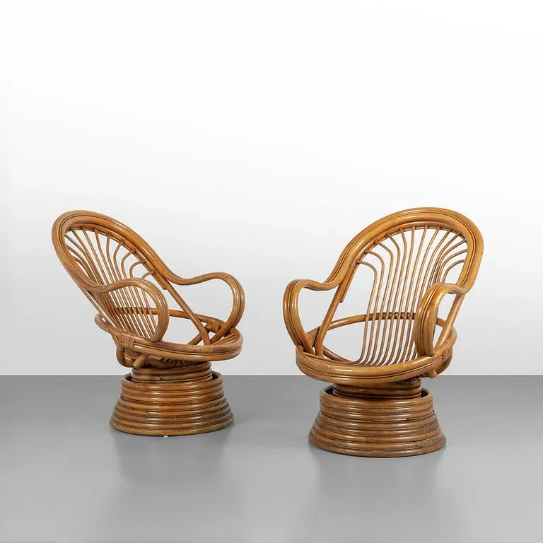  TURNING CHAIRS  
 STARTING BID €400 
 ESTIMATE: €450-1K  UNDERVALUED ↓ 