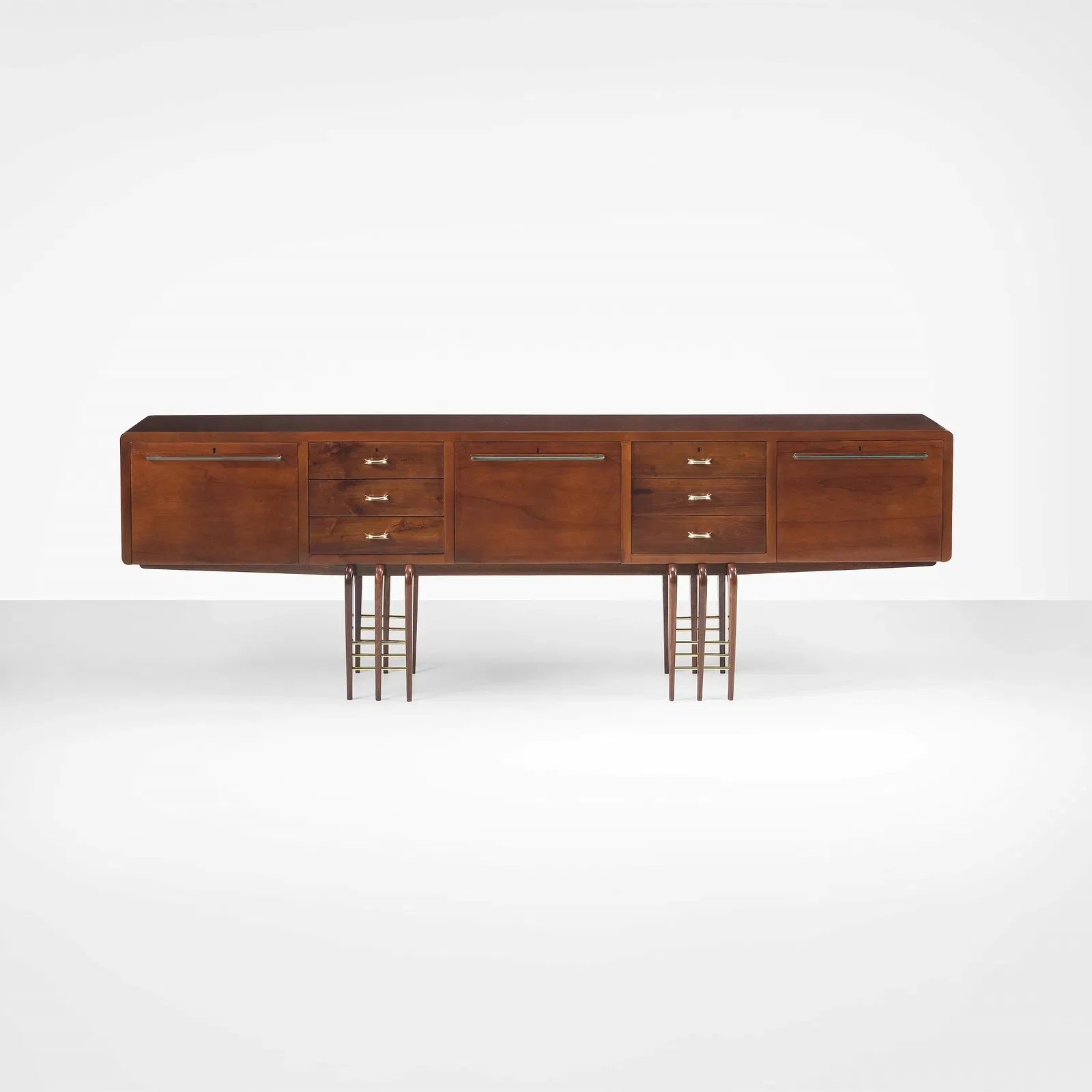  Pietro Lingeri 
 STARTING BID €5K 
 ESTIMATE: €5K–€7K 
 UNDERVALUED ↓ 