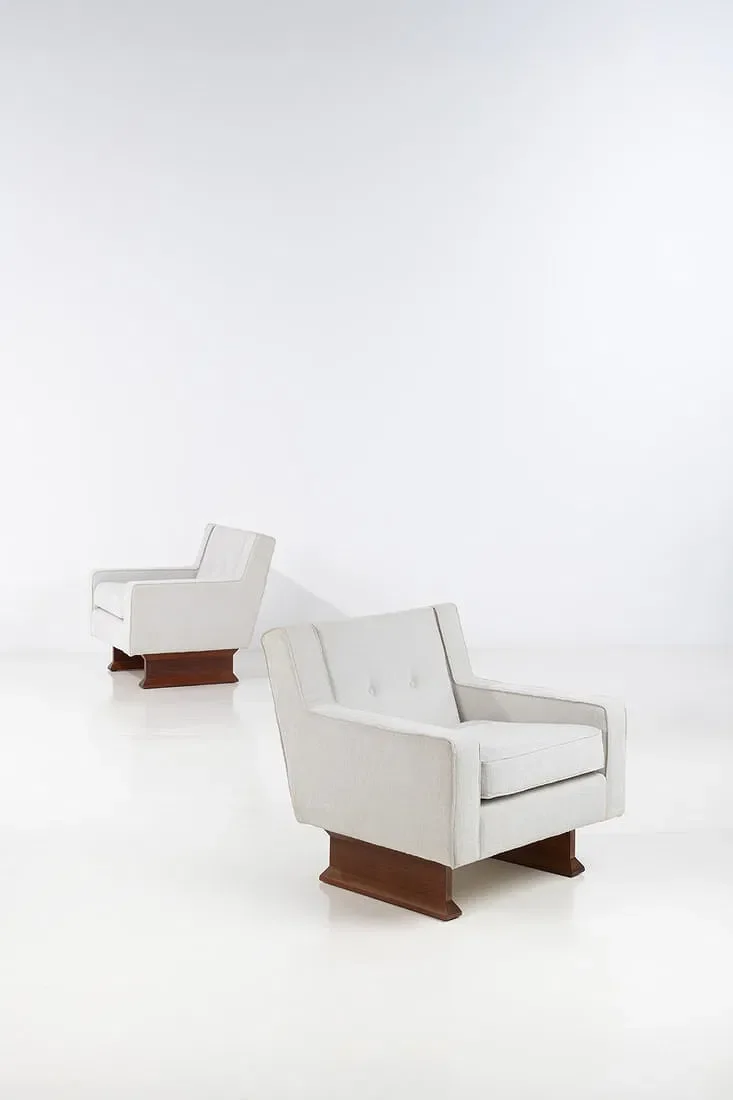  Franco Albini 
 STARTING BID €5K 
 ESTIMATE: €5K–€7K 
 UNDERVALUED ↓ 