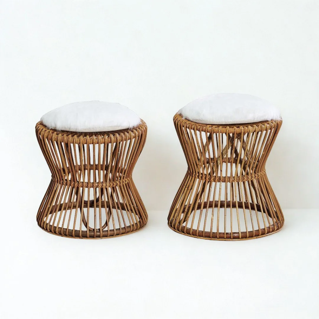  UNKNOWN 
 STARTING BID €400 
 ESTIMATE: €400–€600 
 COLLECTIP FAVOURITE → 