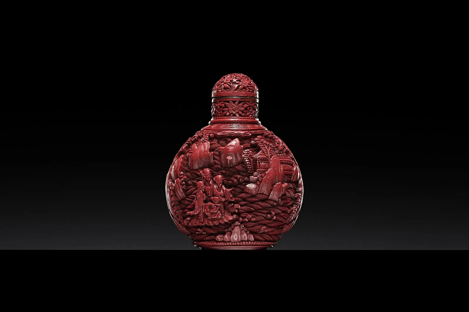  'EIGHT IMMORTALS' SNUFF BOTTLE, 1860-1880 
 STARTING BID €800 
 ESTIMATE: €800–€1.6k 
 FAIR VALUE → 