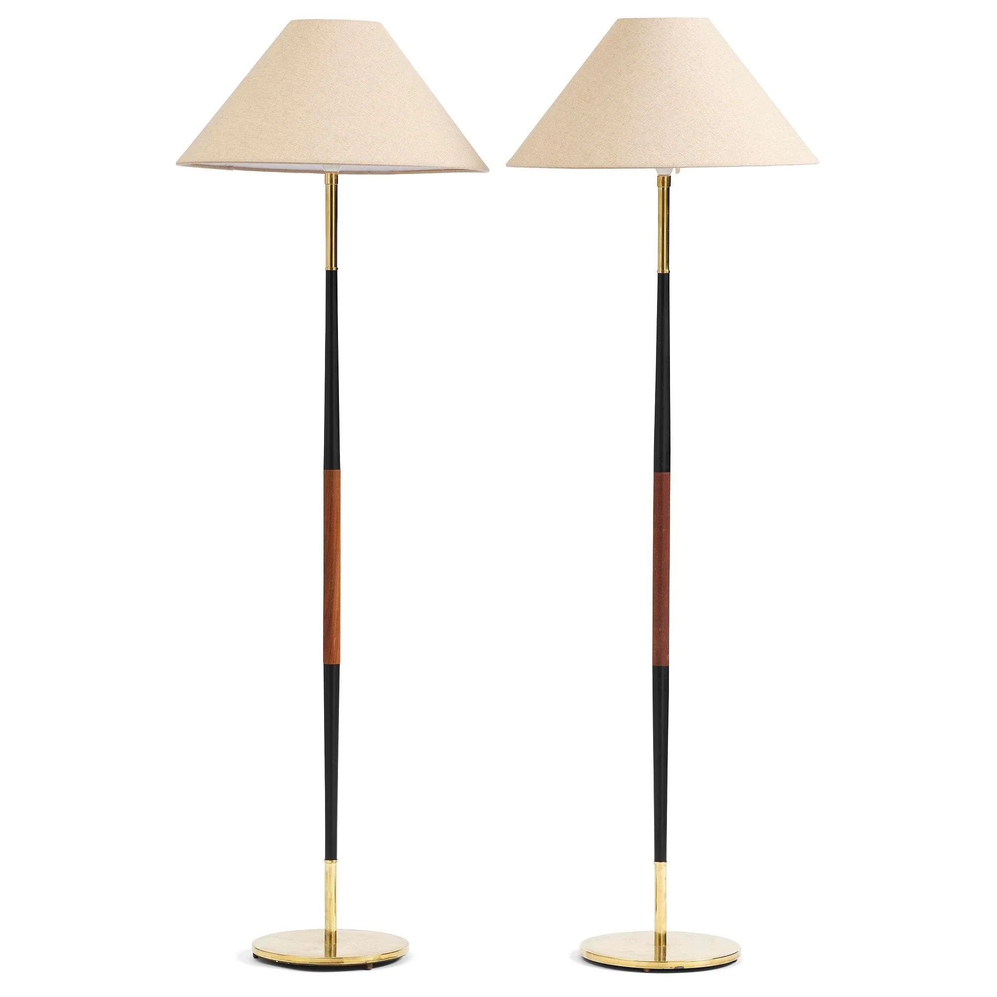  Scandinavian Modern 
 STARTING BID €50K 
 ESTIMATE: €50K–€70K 
 DESIGN HERO →  